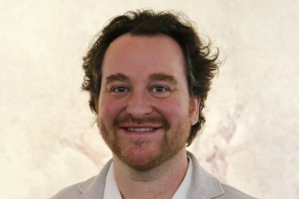 Aaron Gross Receives the Yanowitz Award