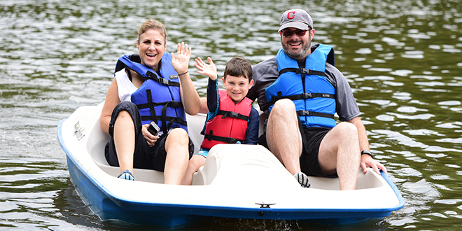 Fun and Sun at PJ Library Goes to Camp for Family Fun Day!