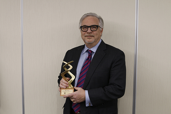 Ira Kaplan Receives Gries Award