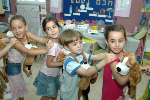 How Youth Futures Mentors Become Lifelines for Children in Crisis