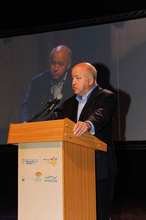 Stephen H. Hoffman, President of the Jewish Federation of Cleveland, speaks at the partnership celebration in Beit Shean, Israel, in February, 2016.